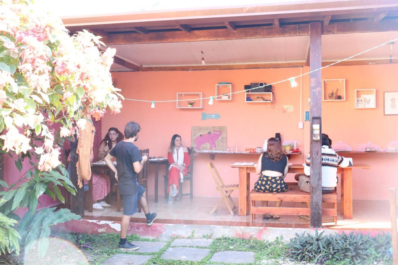 Guest house Lira Praieira *