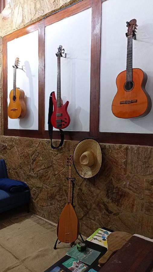 Lira Praieira Paraty