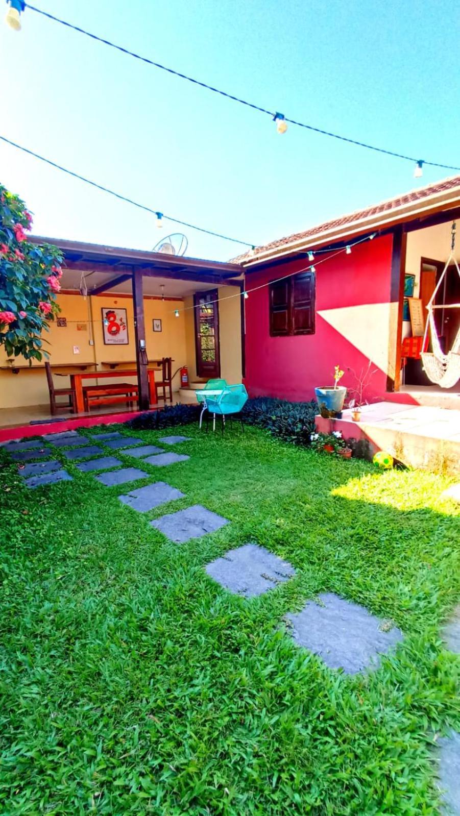 Guest house Lira Praieira *